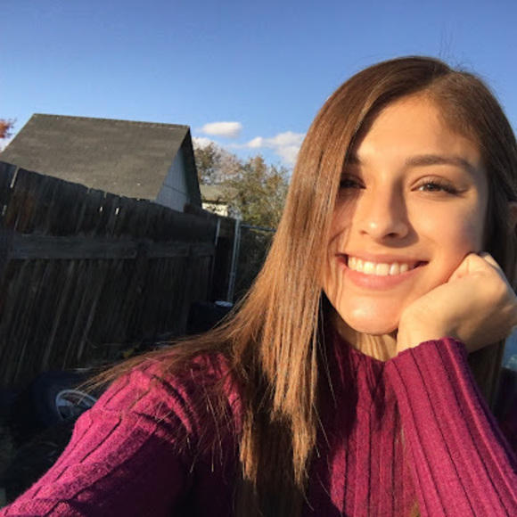 Meet your Posher, Heidi - Picture 1 of 1